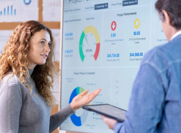 A stock photo representing data analytics and project management for Elevate Technology.