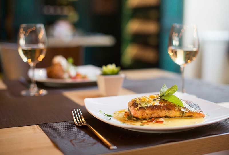 A professional stock photo for Elevate Technology's services for the hospitality and restaurant industry.