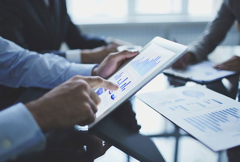 A professional image for Elevate Technology's business analytics and reporting services.